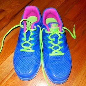 Running shoes